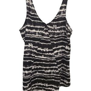 Black and white sleeveless blouse
